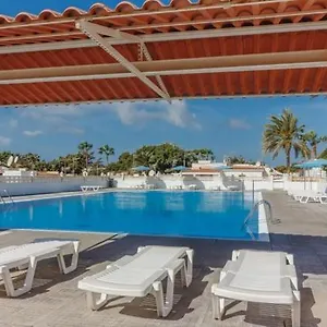 https://casa-sandra-costa-del-silencio.tenerifehoteles.net